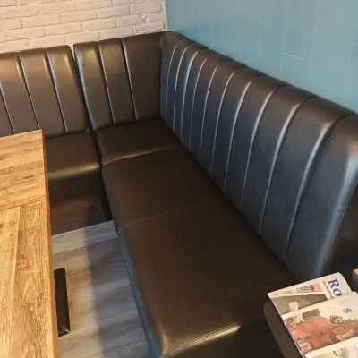 Hoekbank, zwart – kavel bij Onlineveilingmeester, Noordwolde