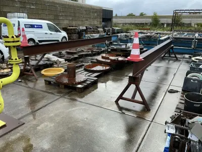 Materiaalstandaard (2x) – kavel bij Dome Auctions, Rotterdam
