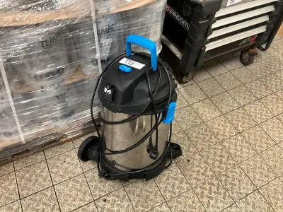 Vacuum Cleaner – kavel bij Dome Auctions, Kingersheim