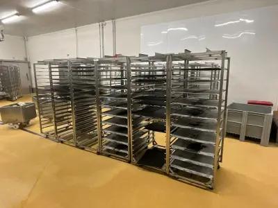 Set of 6 baking trays – kavel bij Dome Auctions, Kingersheim