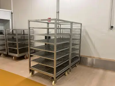 Set of 2 baking carts – kavel bij Dome Auctions, Kingersheim