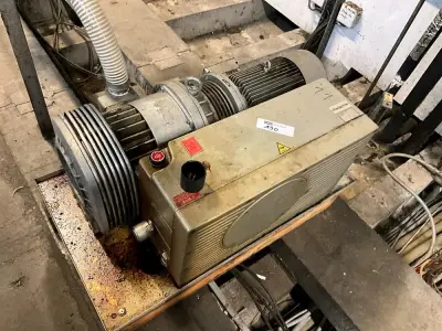 Rietschle VCEH/AH 250 Industrial Vacuum Pump – kavel bij Dome Auctions, Kingersheim