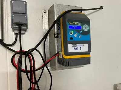 ENERSYS LIFETECH TC1 LT Charger for Electric Forklifts and Pallet Trucks – kavel bij Dome Auctions, Kingersheim