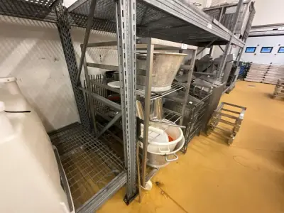 Stainless Steel Rolling Cart with Kitchen Supplies – kavel bij Dome Auctions, Kingersheim