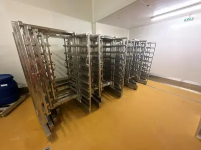 Set of 20 baking carts – kavel bij Dome Auctions, Kingersheim