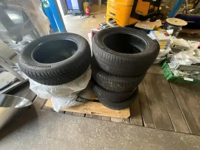 MICHELIN CONTINENTAL 205/55 R16 Set of 8 car tires (6x) – kavel bij Dome Auctions, Kingersheim