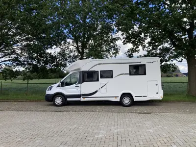 Luxe campers – veiling bij Onlineveilingmeester, Raalte