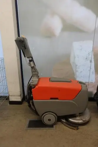 Verrijdbare kuismachine Hako – kavel bij Openbare Verkopen, Gavere