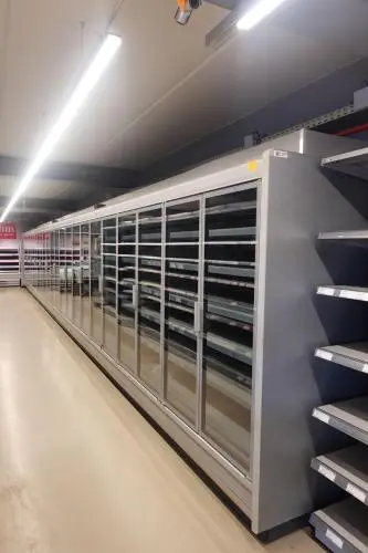 2x Professionele vitrinekoelkast De rigo – kavel bij Openbare Verkopen, Gavere