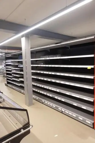 Metalen dubbelwandige winkelrek C – kavel bij Openbare Verkopen, Gavere