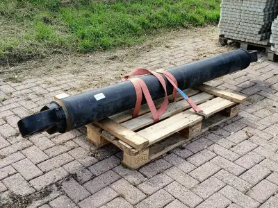 Cilinder – kavel bij Onlineveilingmeester, Wijk en Allburg