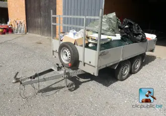 aanhangwagen met inhoud – kavel bij Nl.clicpublic