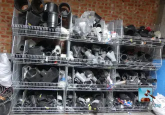 Set koppelingen met metalen mandjes – kavel bij Nl.clicpublic