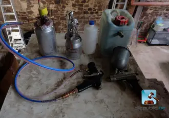 Set of paint guns – kavel bij En.clicpublic