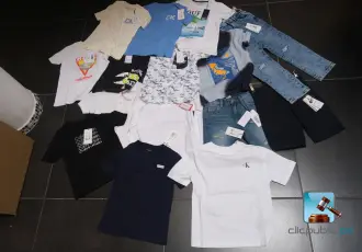 Set met kleding voor jongens – kavel bij Nl.clicpublic