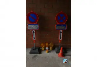 A selection of road signs – kavel bij En.clicpublic