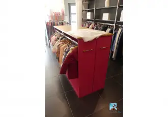 Display auf Rädern – kavel bij De.clicpublic