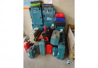 Set lege PVC-gereedschapskisten – kavel bij Nl.clicpublic