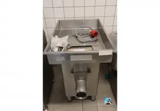 Professionele vleesmolen – kavel bij Nl.clicpublic