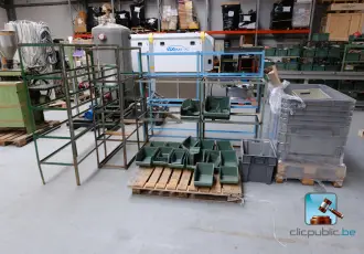 Batch of storage material – kavel bij En.clicpublic