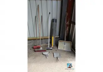 Set reinigingsgereedschap – kavel bij Nl.clicpublic