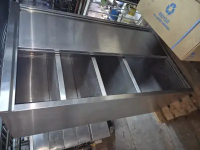 rvs kast 100x70x178 cm – kavel bij Veilingwinnaar, Amsterdam