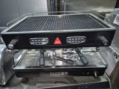 DELTA MAYOR 2 gr. espressomachine – kavel bij Veilingwinnaar, Amsterdam
