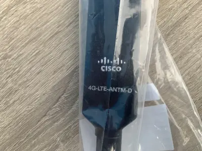 2 Cisco 4G – LTE antennes – kavel bij Inventarisveilingen.nl
