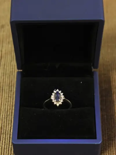 Sterling zilveren entourage ring – kavel bij De Kringwinkel, Antwerpen