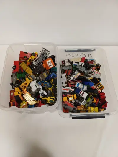 Groot lot vintage Matchbox metalen speelgoedauto's – kavel bij De Kringwinkel, Ronse