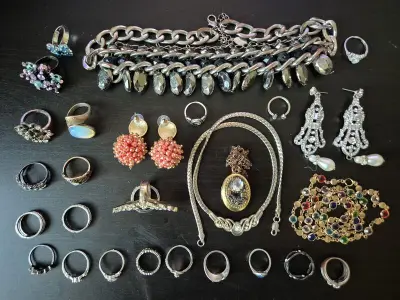Collectie diverse sieraden – kavel bij Onlineveilingmeester, Groningen