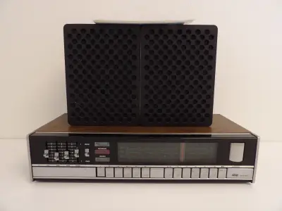 Loewe ST 208 receiver met 2 luidsprekers – kavel bij De Kringwinkel, Leopoldsburg