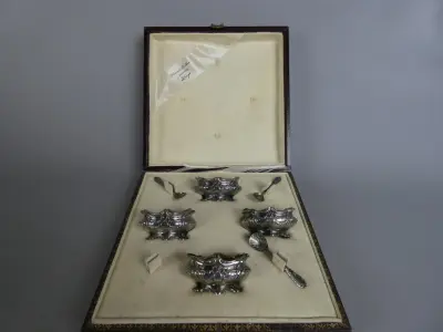 Luxe zoutset in cassette – kavel bij De Kringwinkel, Diest