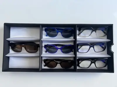 7x Optische monturen, Tom Davies, in luxe opbergdoos/displaytray – kavel bij Onlineveilingmeester, Groningen