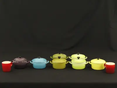 Le Creuset set van 7 cocottes en 2 tasjes – kavel bij De Kringwinkel, Antwerpen