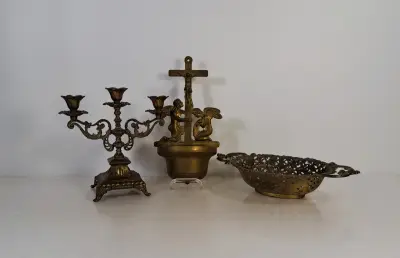 Set van 3 antieke koperen decoratieve voorwerpen – kavel bij De Kringwinkel, Turnhout