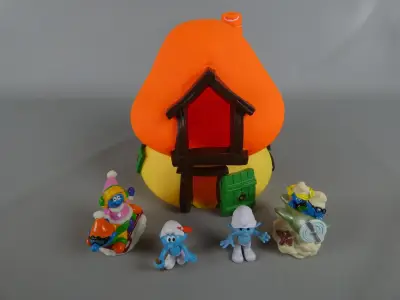 Smurfen huis met 4 figuren – kavel bij De Kringwinkel, Diest
