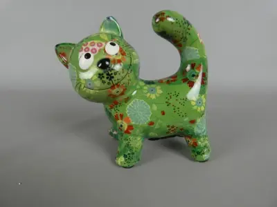 Groene Kat-spaarpot met Bloemenprint – kavel bij De Kringwinkel, Diest