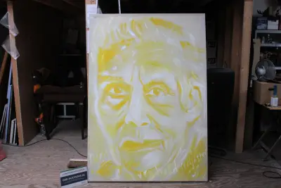 Groot schilderij portret in geel en wit – kavel bij GSD Auctions, Zoeterwoude