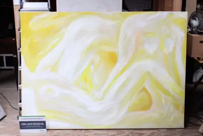 Abstract schilderij met gele en witte tinten – kavel bij GSD Auctions, Zoeterwoude