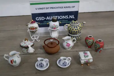 Miniatuur porselein – kavel bij GSD Auctions, Zoeterwoude