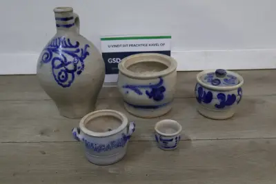 Set van 5 Keulse potten – kavel bij GSD Auctions, Zoeterwoude
