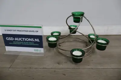 Metalen kandelaar met groene glazen houdertjes' – kavel bij GSD Auctions, Zoeterwoude