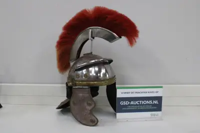 Romeinse helm met rode kuif – kavel bij GSD Auctions, Zoeterwoude