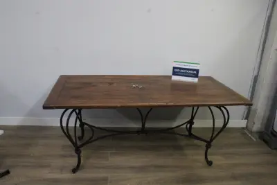 Houten eettafel met smeedijzeren onderstel' – kavel bij GSD Auctions, Zoeterwoude