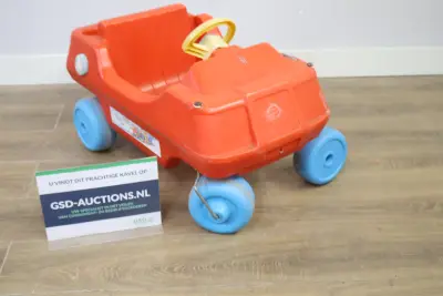 Oranje kunststof loopauto' – kavel bij GSD Auctions, Zoeterwoude
