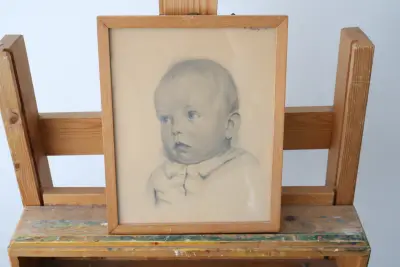 Tekening van babyportret in houten lijst' – kavel bij GSD Auctions, Zoeterwoude