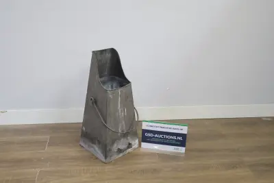 Antieke zinken kolenkit – kavel bij GSD Auctions, Zoeterwoude