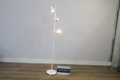 IKEA NYMANE Vloerlamp – kavel bij GSD Auctions, Zoeterwoude