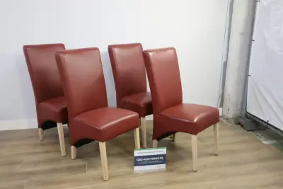 Set van 4 rode eetkamerstoelen – kavel bij GSD Auctions, Zoeterwoude
